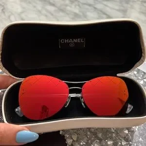 ? CHANEL Red Orange Mirror Pilot Sunglasses CHANEL | Accessories | Chanel Red Orange Mirror Pilot  main image 2